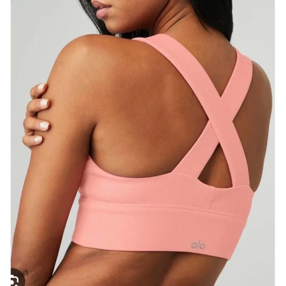 Alo Yoga Emulate Sports Bra in Strawberry Lemonade Size Medium Ribbed Crossback